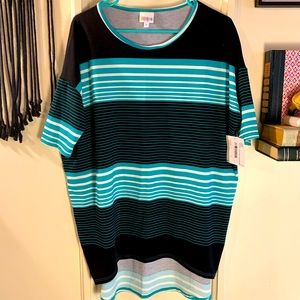 🍍NWT LulaRoe Irma Size S